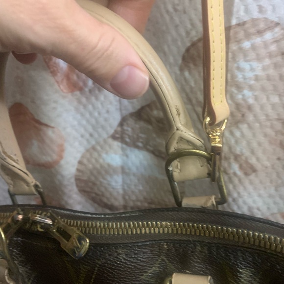 Auth Vintage Louis Vuitton Alma Classic Monogram Bag, Crossbody, Dustbag 😍 - Picture 12 of 15